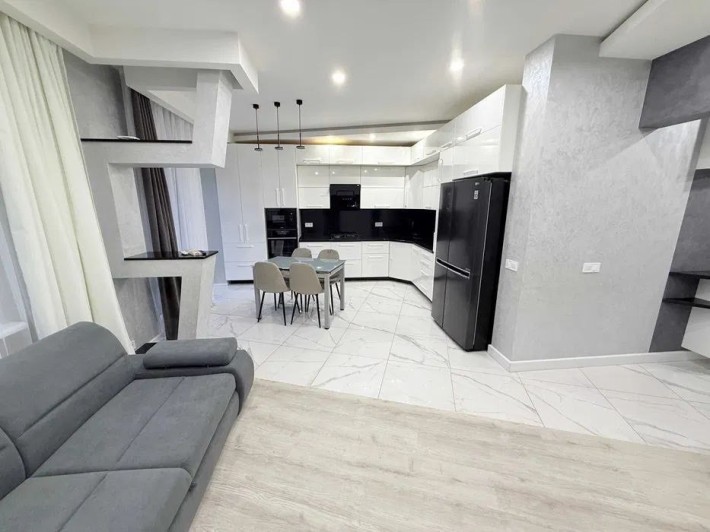 Оренда  Котеджу  Новий Сучасний - фото 1