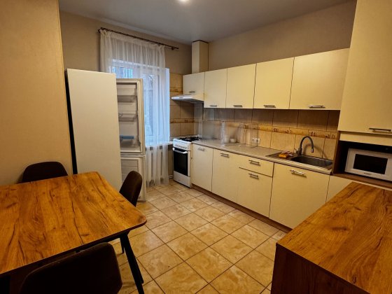 Оренда будинку на вул Пирогова Винница