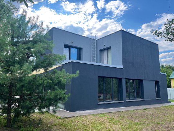 Оренда будинку. Київ. Власник. Резервне живлення будинку. Киев