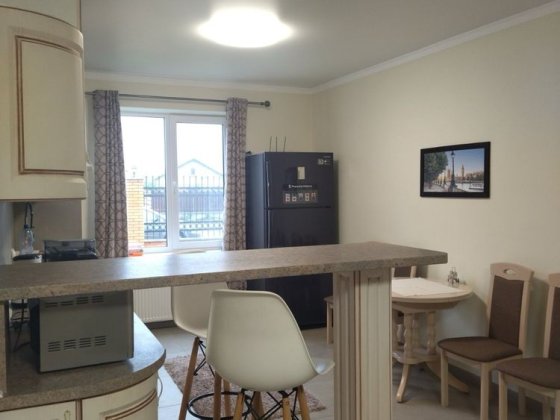 Оренда нового будинку на Крошні