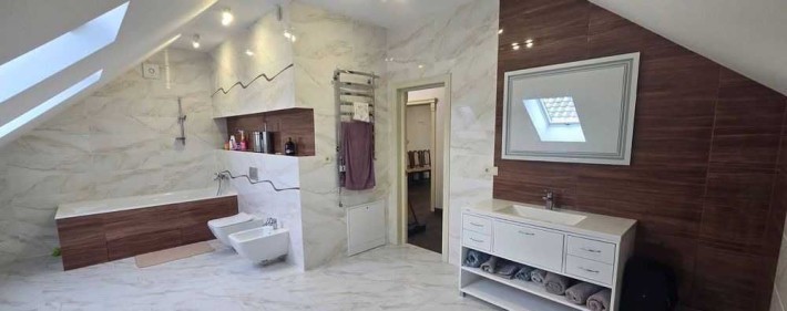 Оренда Будинок. Дизайнерський Ремонт Чудова Локація. РЕЗЕРВНЕ ЖИВЛЕННЯ - фото 1