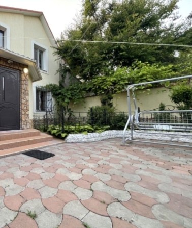 Сдам дом Толбухина/Мега дом 4 к  ,генератор,зарядка для электро авто! - фото 1