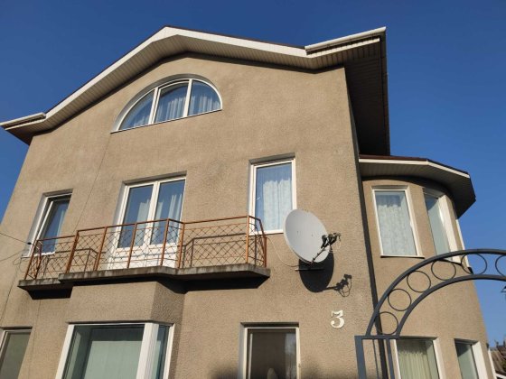 Сдается часть дома в Червоном хуторе Одеса