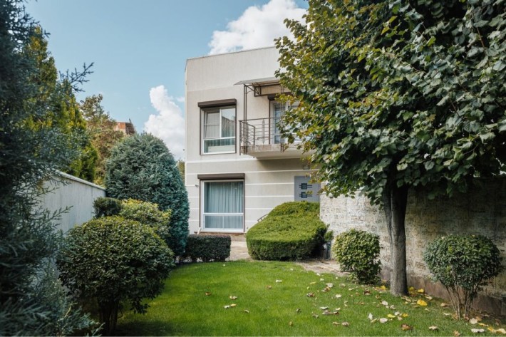 12 фонтана , гаршина /костанди - фото 1