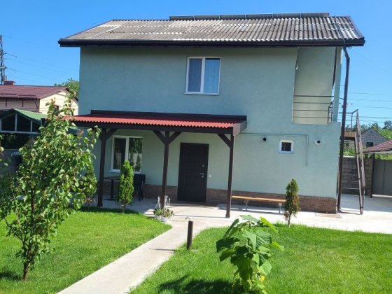 Сдам дом на Голубых озерахх ( Елизаветовка) на длительный срок Елизаветовка