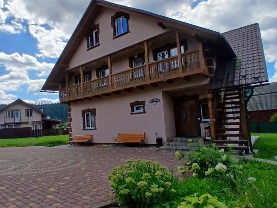 Здається  Другий Поверх! Микуличин