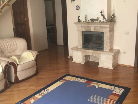 Оренда приватного будинку Угринов