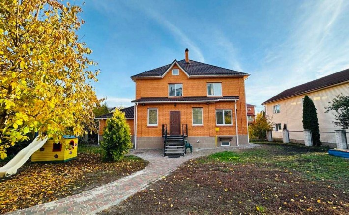 Оренда будинку для сім'ї під офіс дитячий садок школу - фото 1