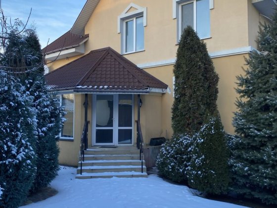 Оренда , Козин , котедж з басейном Козин