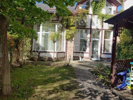 Оренда  Таунхаус  Козин  вул. Лугова Козин