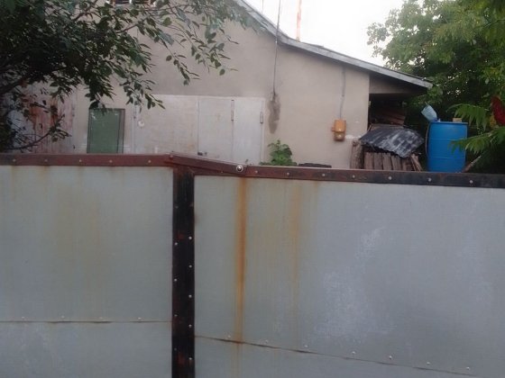 Орендар 3 гараж ,літня кухня,погреба,криниці,города,господарських прим Глеваха