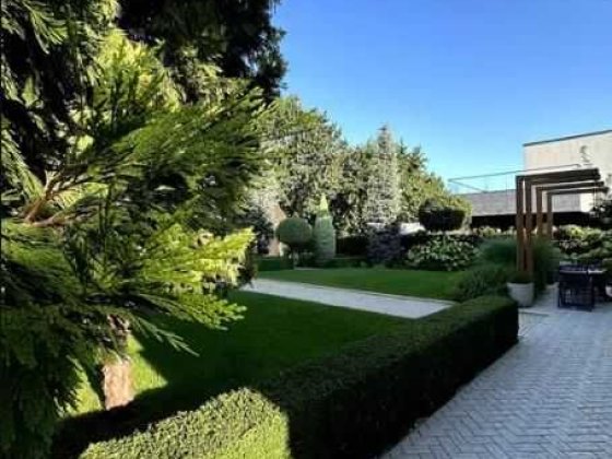 роскошный дом с зеленной территорией, Сосновый Берег Лески