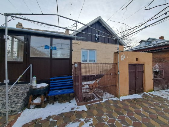 Здам будинок біля центру