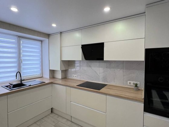 Здам трикімнатну квартиру -студію в районі міської лікарні Бердичів