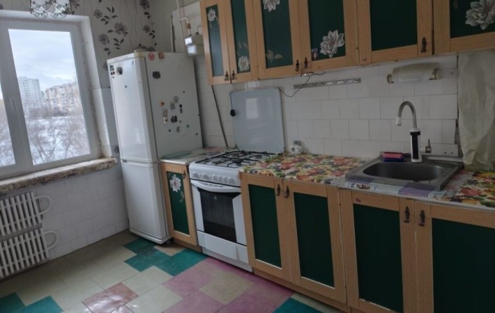 Сдам 3х комнатную квартиру левый берег 3й район - фото 1