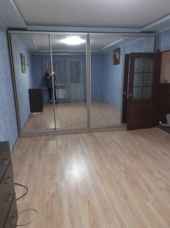 Сдам 1-комнатную кв-ру в г. Гостомель, ул. Богдана Хмельницкого,1-А. - фото 1