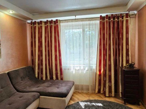 Сдам в аренду 3х комнатную квартиру в Центре города Каменское