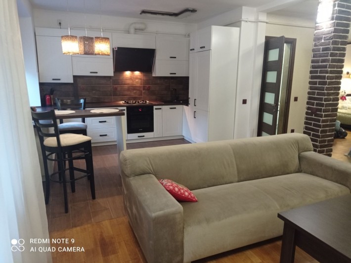 Здається в оренду двох кімнатна квартира в центрі міста. - фото 1