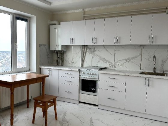 Здається трьохкімнатна квартира Знам'янка