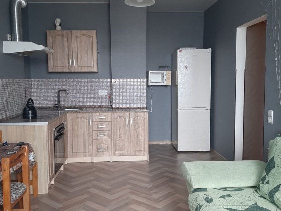 1 кв длительно,район больницы 5000гр Черноморск