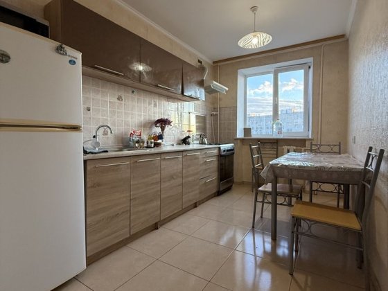 Здається на рік і більше чотирикімнатна квартира в Чорноморську. Черноморск