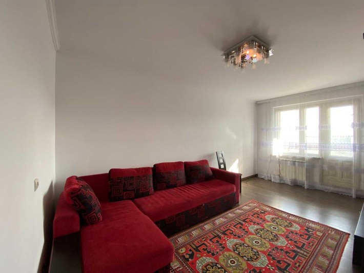 Трикімнатна квартира в р-ні автостанції на вул. Костомарова - фото 1