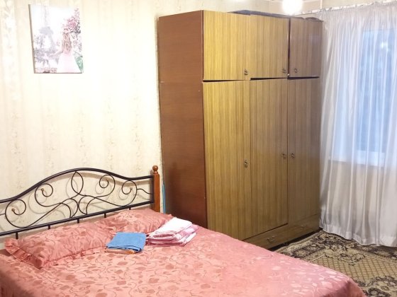 сдам 1 км. квартиру на Лазурном Краматорск