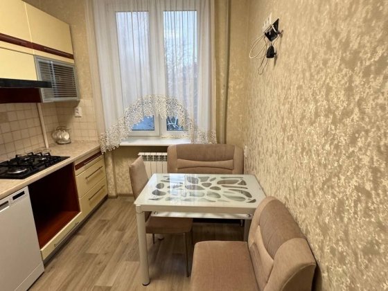 2к.Квартира В самом центре ул. Академическая 52 Краматорск