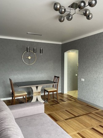 Оренда двокімнатної квартири з автономним опаленням і гаражем. - фото 1