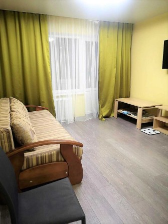 Здається 2 кімнатна квартира р-н кр. ринку вул. Паркова - фото 1