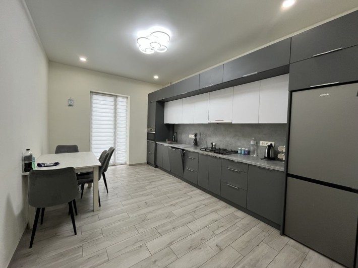 Довгострокова оренда однокімнатної квартири в центральній частині - фото 1