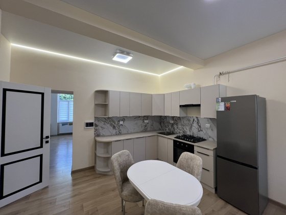 Здається вилика 1 кімнатна квартира Мукачево