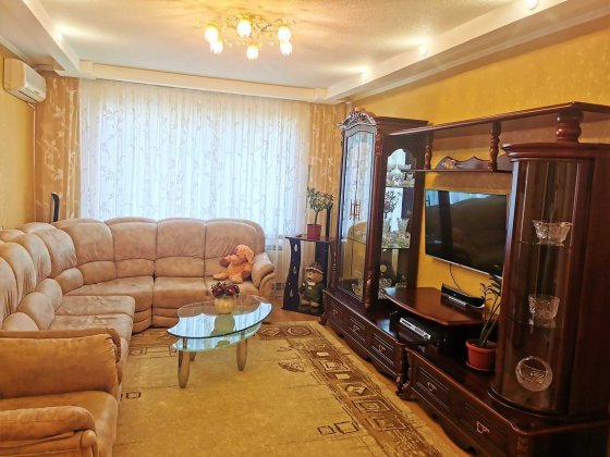 Здається 3 кімнатна квартира вул. М. Приймаченко Краматорск