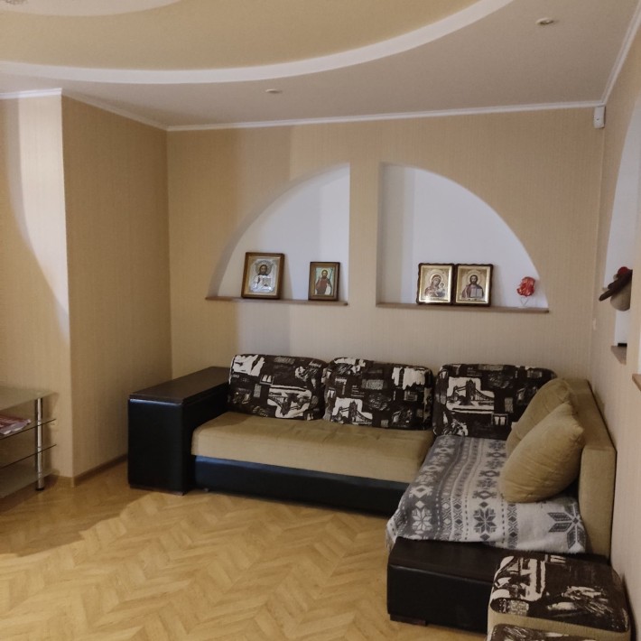 Двокімнатна,Центр,Чудо Маркет. - фото 1