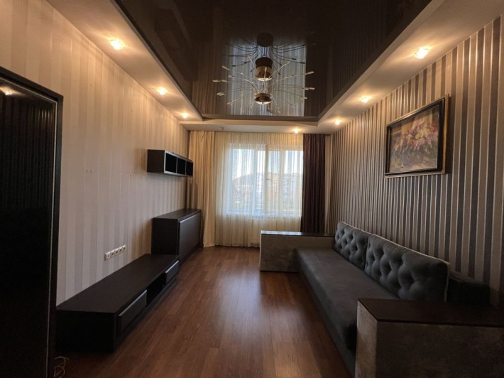 Оренда в центрі 3-х кімнатноі кввртири - фото 1