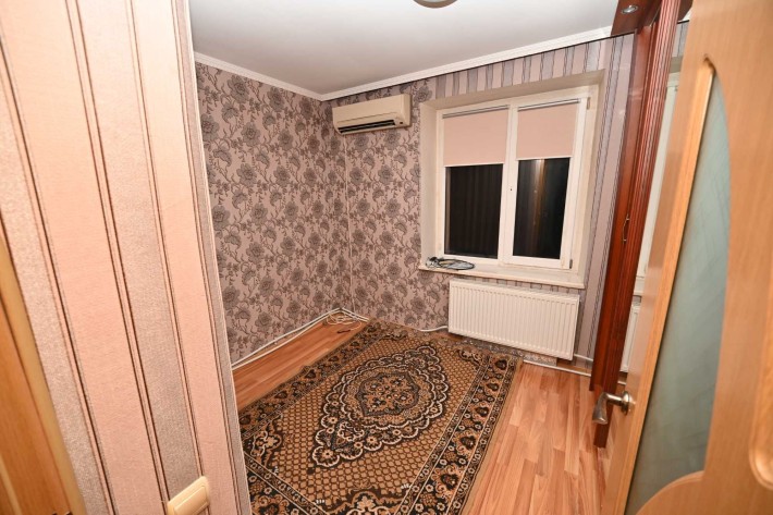 Трикімнатна квартира, індивідуальне опалення. - фото 1