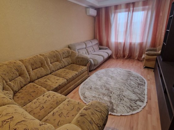 Здаю в оренду двокімнатну квартиру в центрі міста Сміла