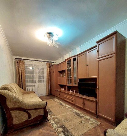 Здається в оренду 3 кімнатна квартира по вул . Коссака 1 - фото 1