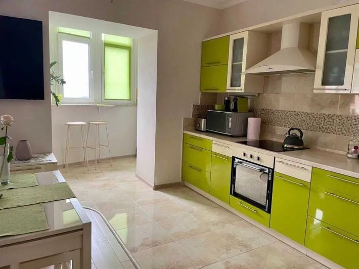 Здам хорошу 1 кімнатну квартиру в новому будинку на Виставці! - фото 1