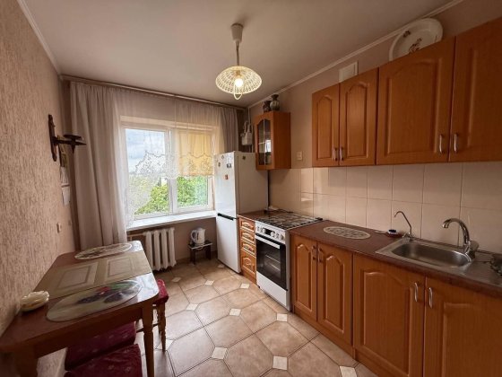 Здам 3х кімнатну квартиру на Озерній з косметичним ремонтом! Хмельницький