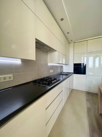 Здам хорошу та сучасну 3х кімнатну квартиру на Озерній! - фото 1