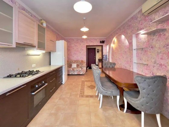 Пропонуємо вам 2х кімнатну квартиру в новому будинку в Центрі! Хмельницький