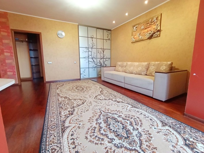 Оренда просторої 2к квартири біля Костелу - фото 1