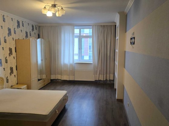 Довгострокова оренда великої 1-к квартири Вишневое