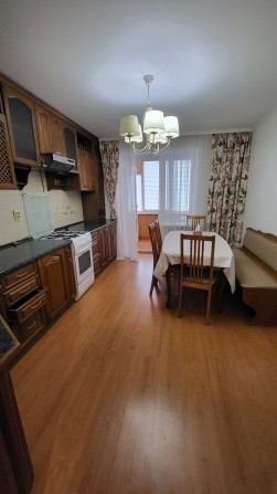 Довгострокова оренда 2к квартири р-н Виставка - фото 1