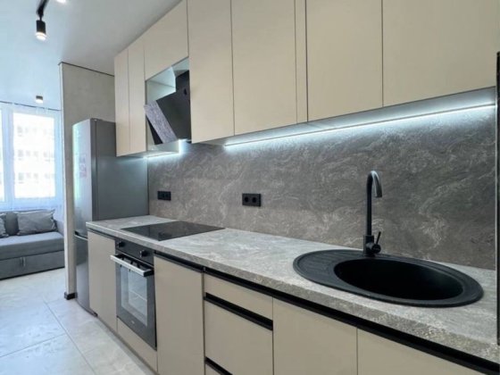 Оренда 1 кімнатної ( евро 2 кім) квартири в центрі міста - ЖК "Атлант" Бровары