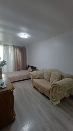 Здається 2 кімнатна квартира вул. Бельведерська  ( початок) - фото 1