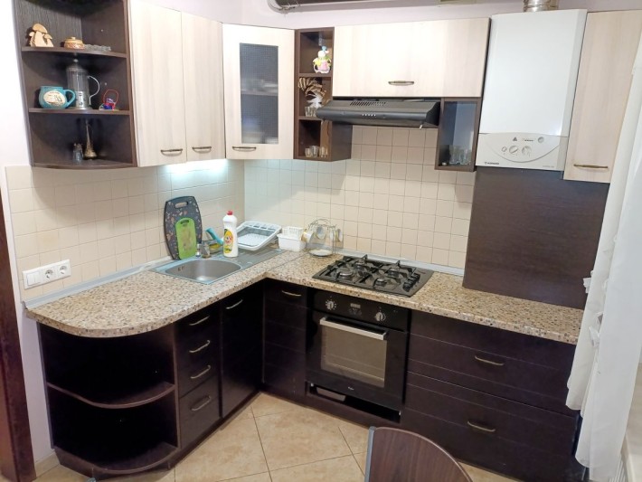 Здам 2-кім м. Ірпінь вул. Тищенка ЦЕНТР інд. газове опалення, поверх 2 - фото 1