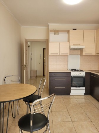 Оренда 1 км.кв.вул.Бандери/Коновальця,автономне опалення,все необхідне - фото 1