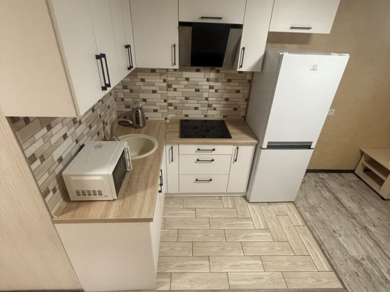 Закрита територіяЗдам 1 кім гарний стан Новобудова Героїв Маріуполя Кременчук